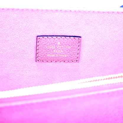 Louis-Vuitton Lockme Shopper Calfskin Beige