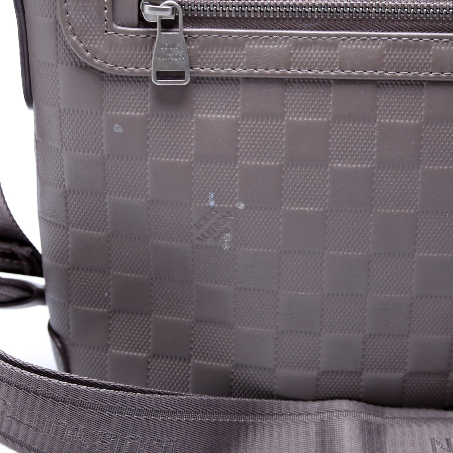 District PM Infini Grey