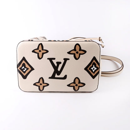 Neonoe Wilde at Heart Giant Monogram
