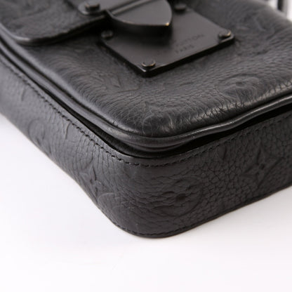 S-Lock Vertical Wearable Wallet Taurillon Black