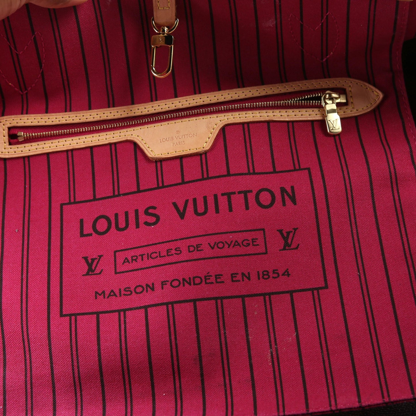 Neverfull With Wallet MM Monogram Pink Interior