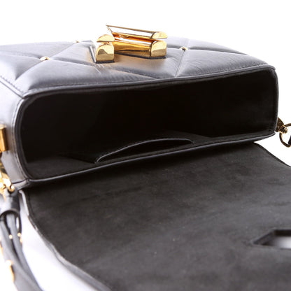 Twist MM Quilted Lambskin Black