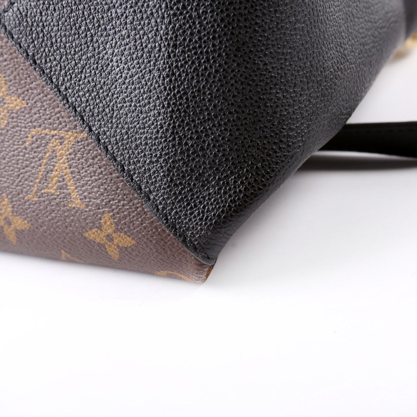 Vendome MM Monogram Black