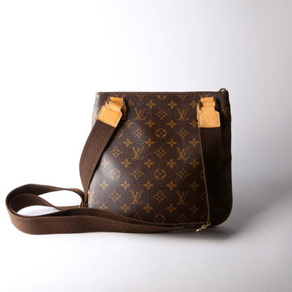 Pochette Bosphore Monogram