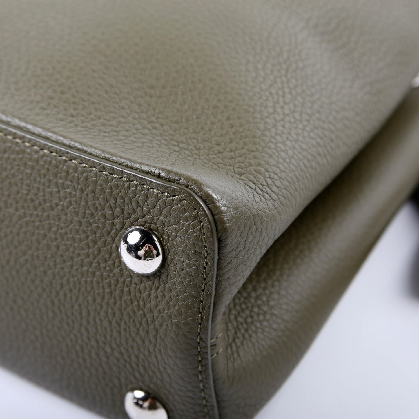 Louis-Vuitton Capucines PM Taurillon/Python Green