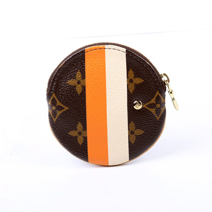Louis-Vuitton Round Coin Purse Groom Bellhop Monogram