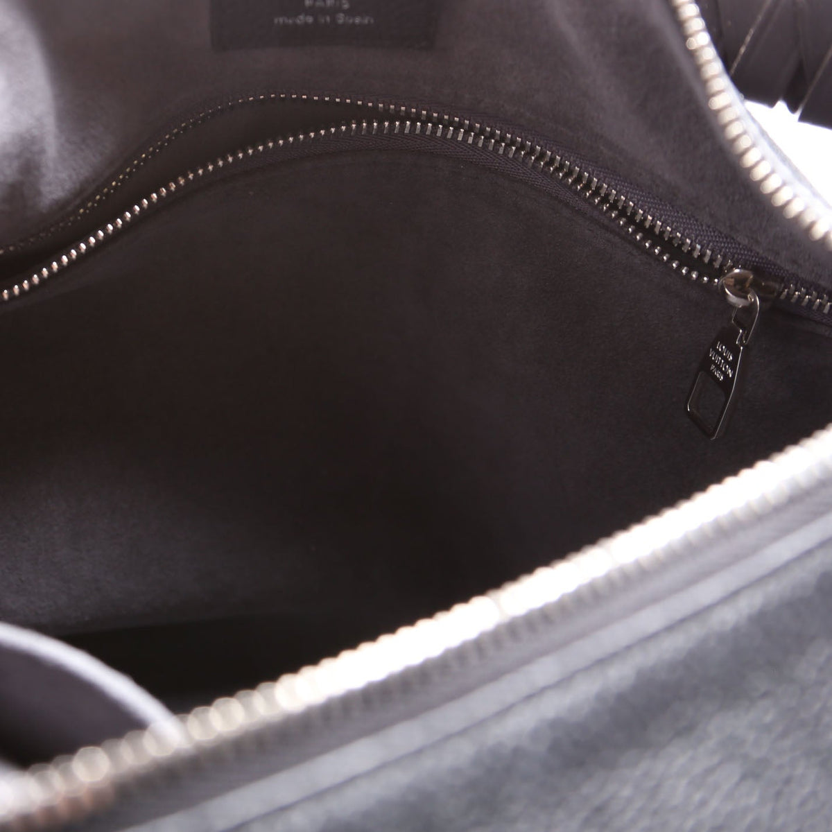 Louis-Vuitton Beaubourg Hobo MM Mahina Brown
