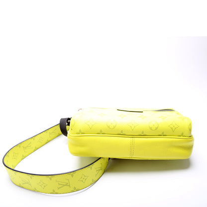 Louis-Vuitton Outdoor Messenger Tiagarama