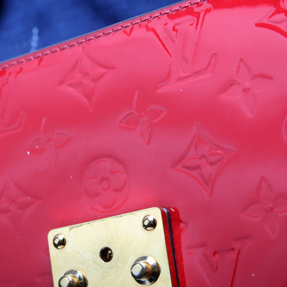Louis-Vuitton Spring Street Vernis Red/Navy