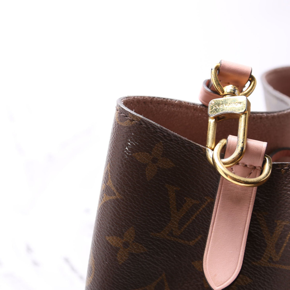 Louis-Vuitton Neonoe Monogram Pink