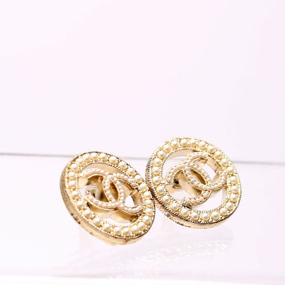 Chanel CC Pearl Circle Stud Earrings Gold/Pearl