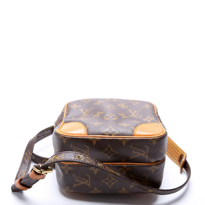 Louis-Vuitton Amazone Monogram Brown