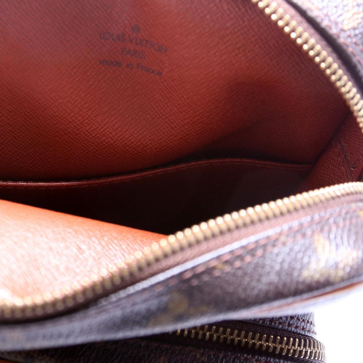 Louis-Vuitton Amazone Monogram Brown