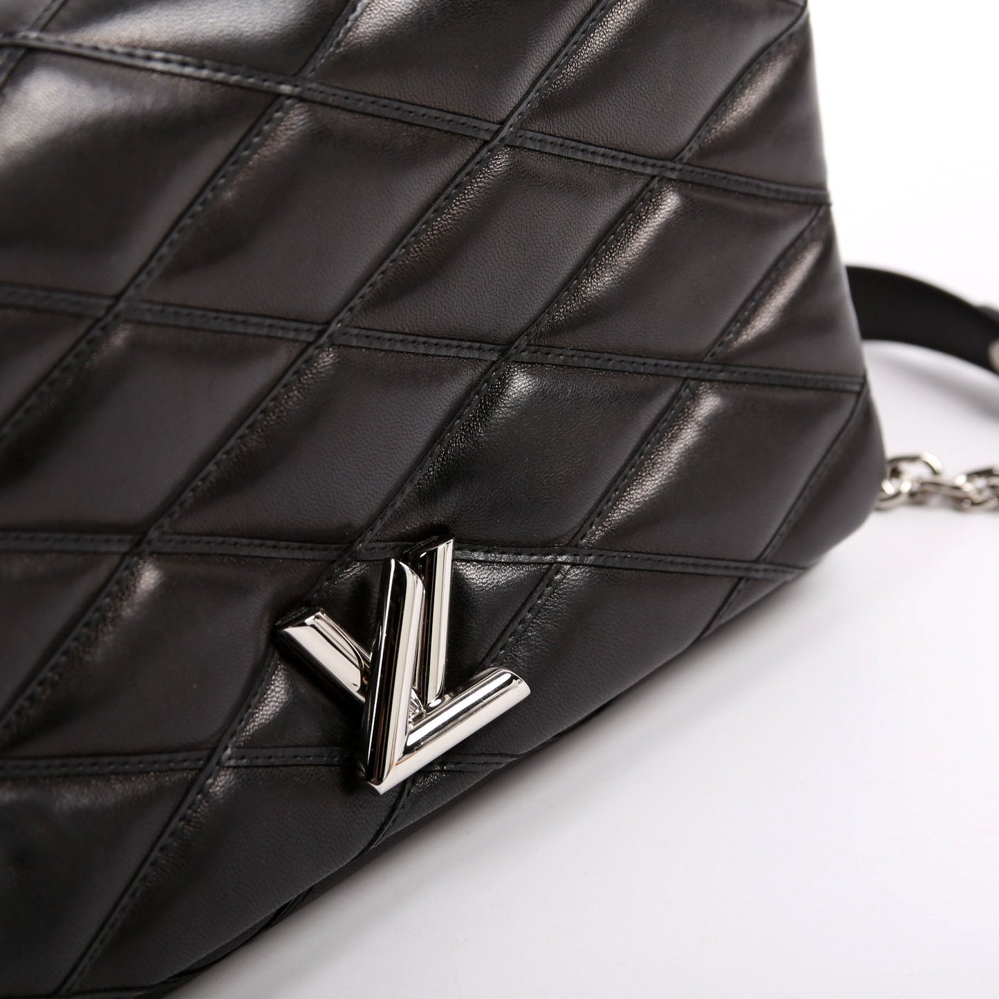 Louis-Vuitton Go- MM Malletage Lambskin Black