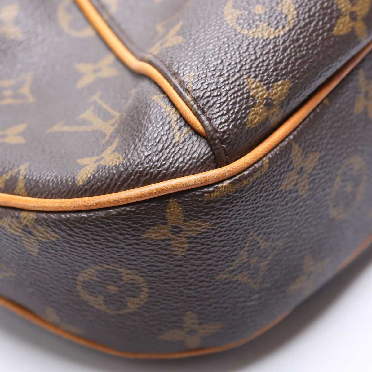 Louis-Vuitton Thames GM Monogram Brown