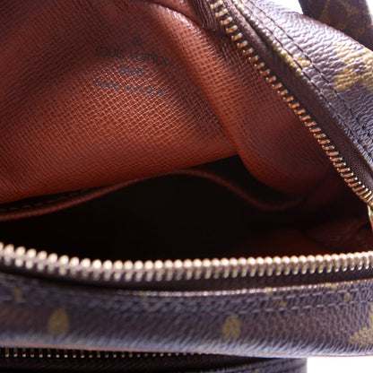 Louis-Vuitton Amazone Monogram