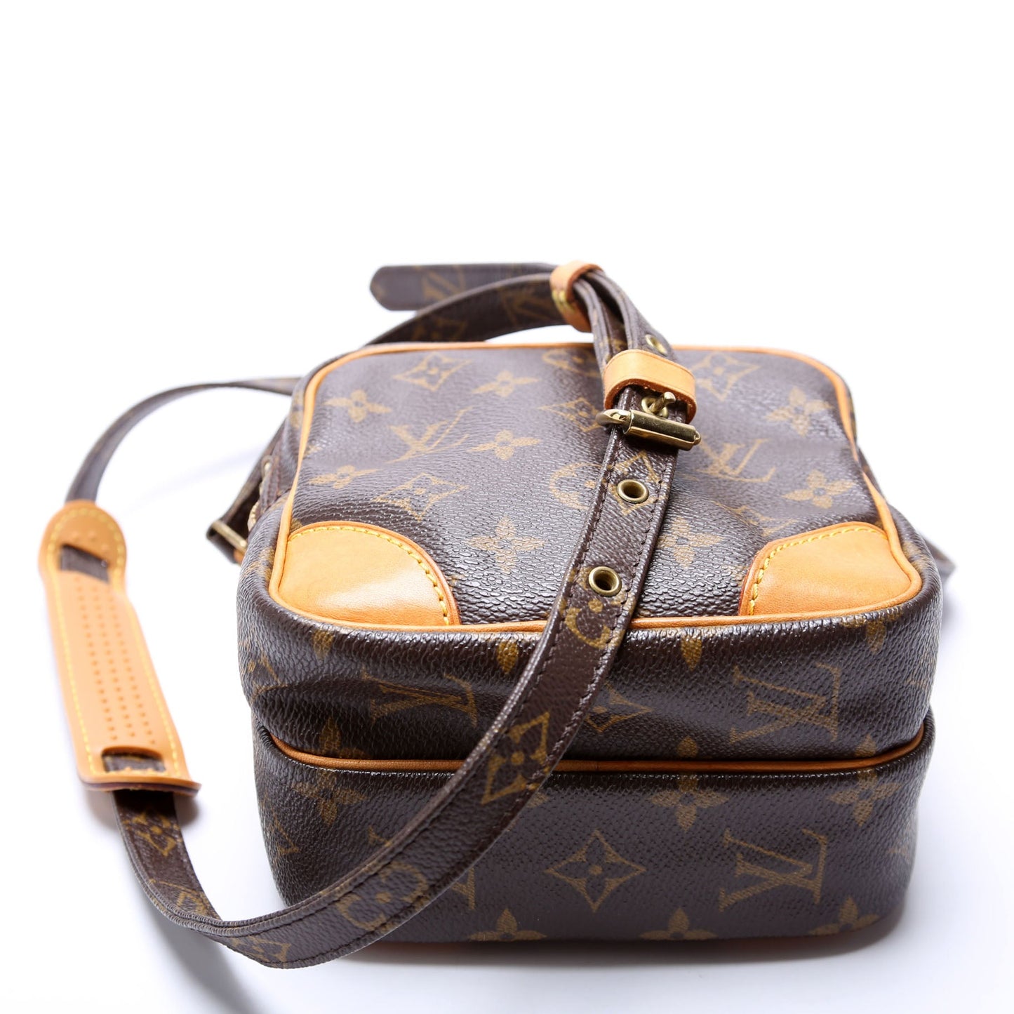 Louis-Vuitton Amazone Monogram