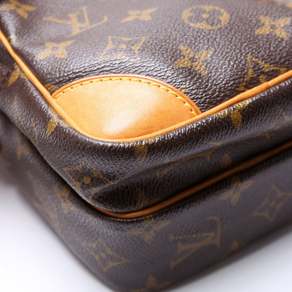 Louis-Vuitton Amazone Monogram