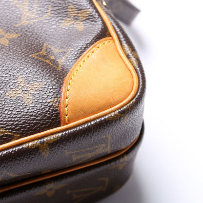Louis-Vuitton Amazone Monogram