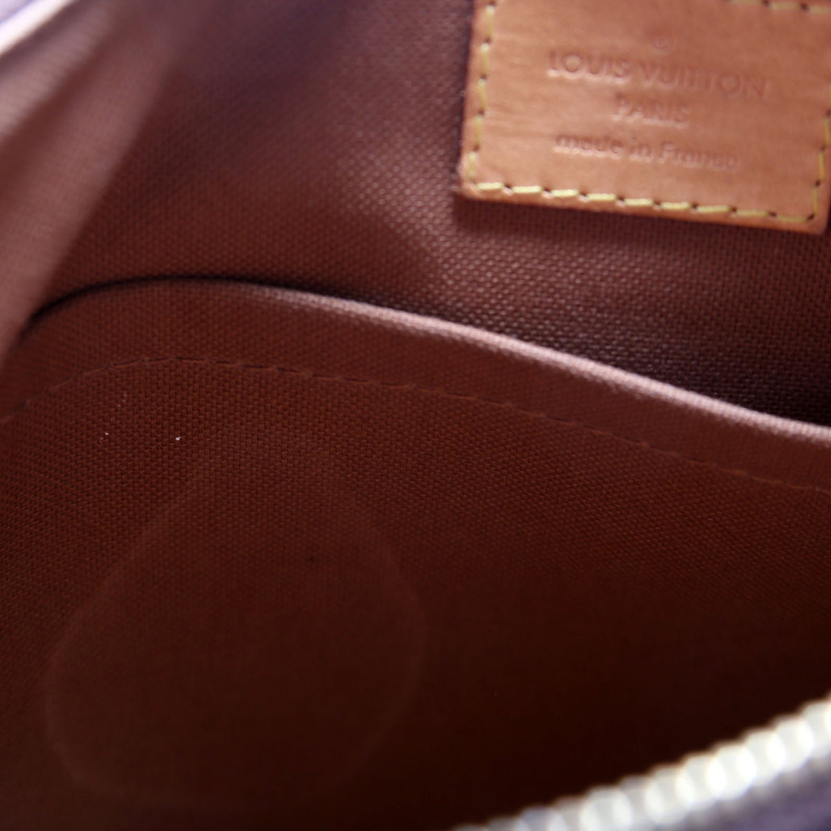 Louis-Vuitton Pochette Valmy Monogram