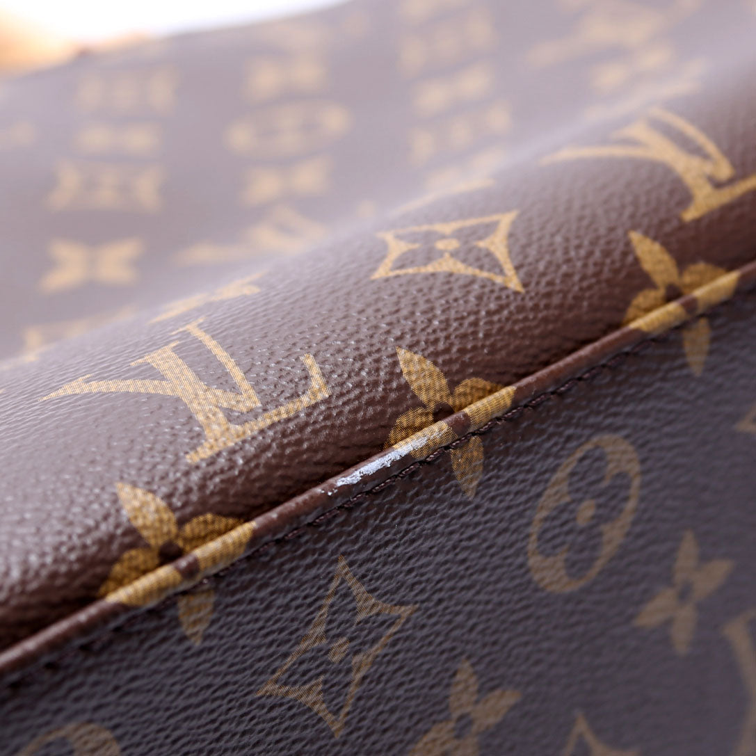 Louis-Vuitton Petit Palais Monogram