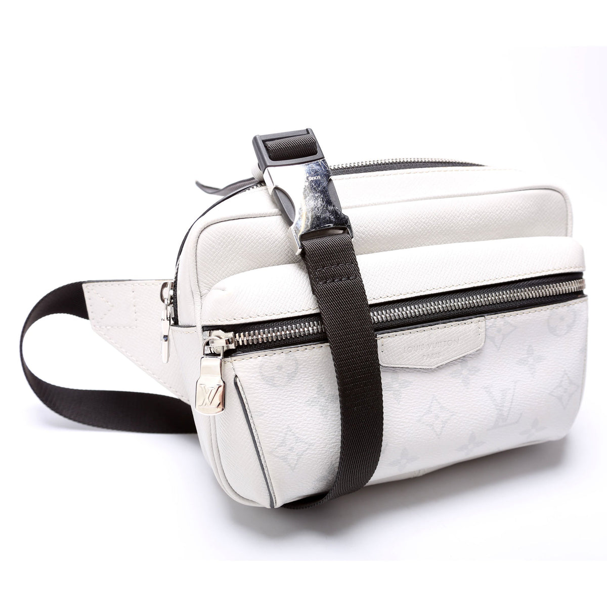 Louis-Vuitton Outdoor Bumbag Taiga/Monogram White