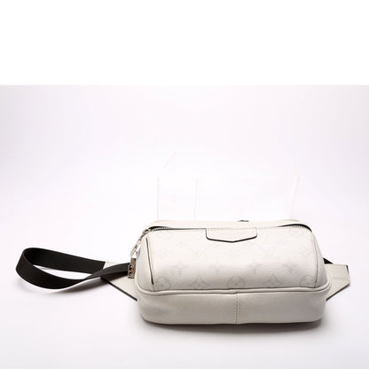 Louis-Vuitton Outdoor Bumbag Taiga/Monogram White