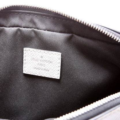 Louis-Vuitton Outdoor Bumbag Taiga/Monogram White