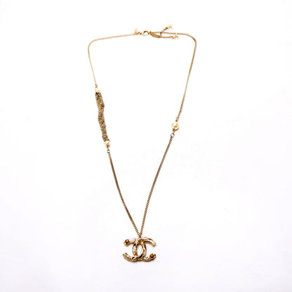 Chanel CC Pendant Pearl/Braided Chain Gold