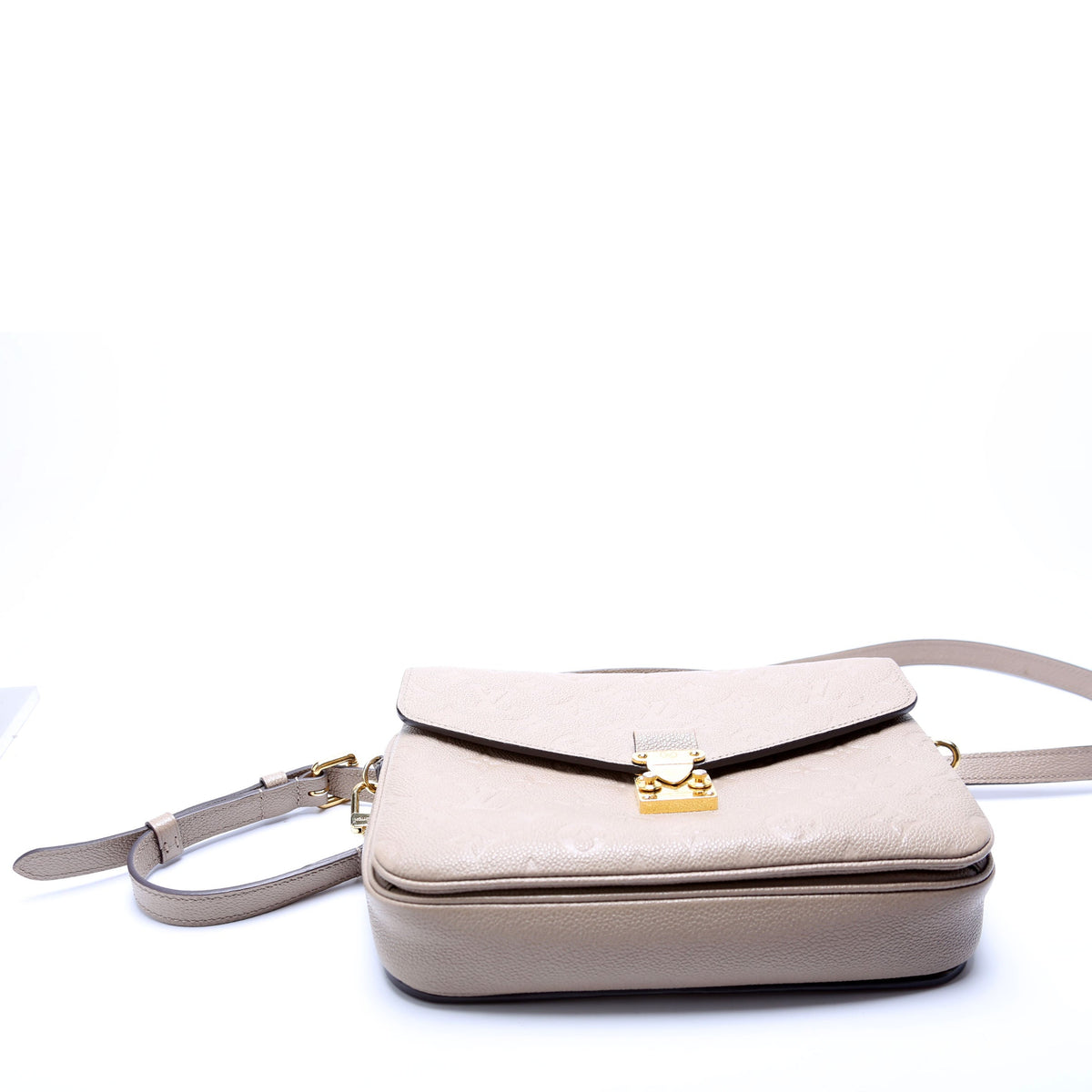 Louis-Vuitton Pochette Metis Empreinte Beige