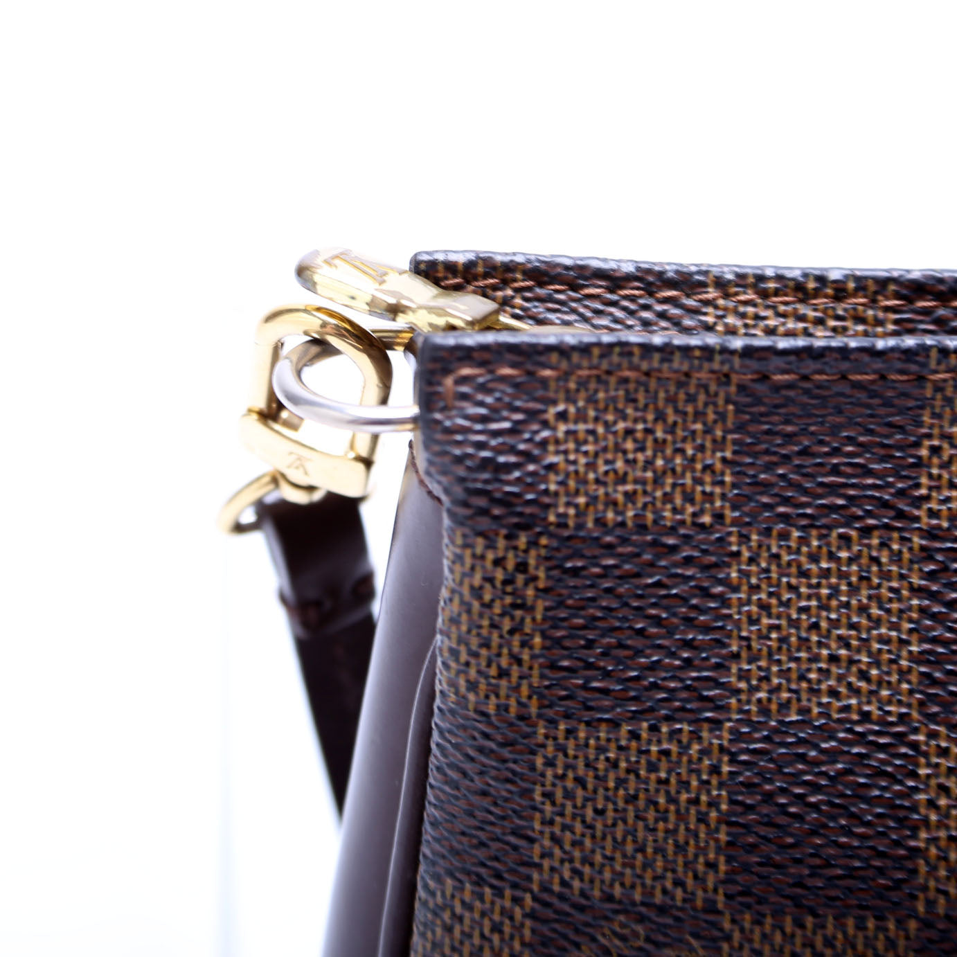 Louis-Vuitton Navona Pochette Accessories Damier Ebene