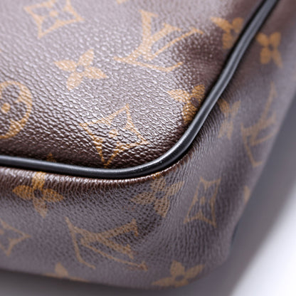 Louis-Vuitton Porte Documents Voyage PM Macassar