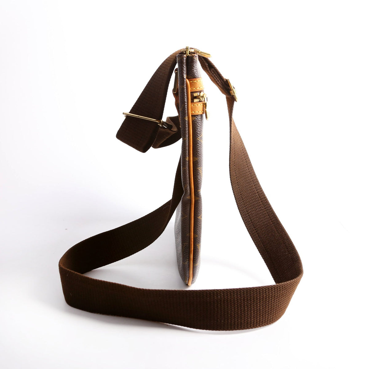 Louis-Vuitton Pochette Bosphore Monogram