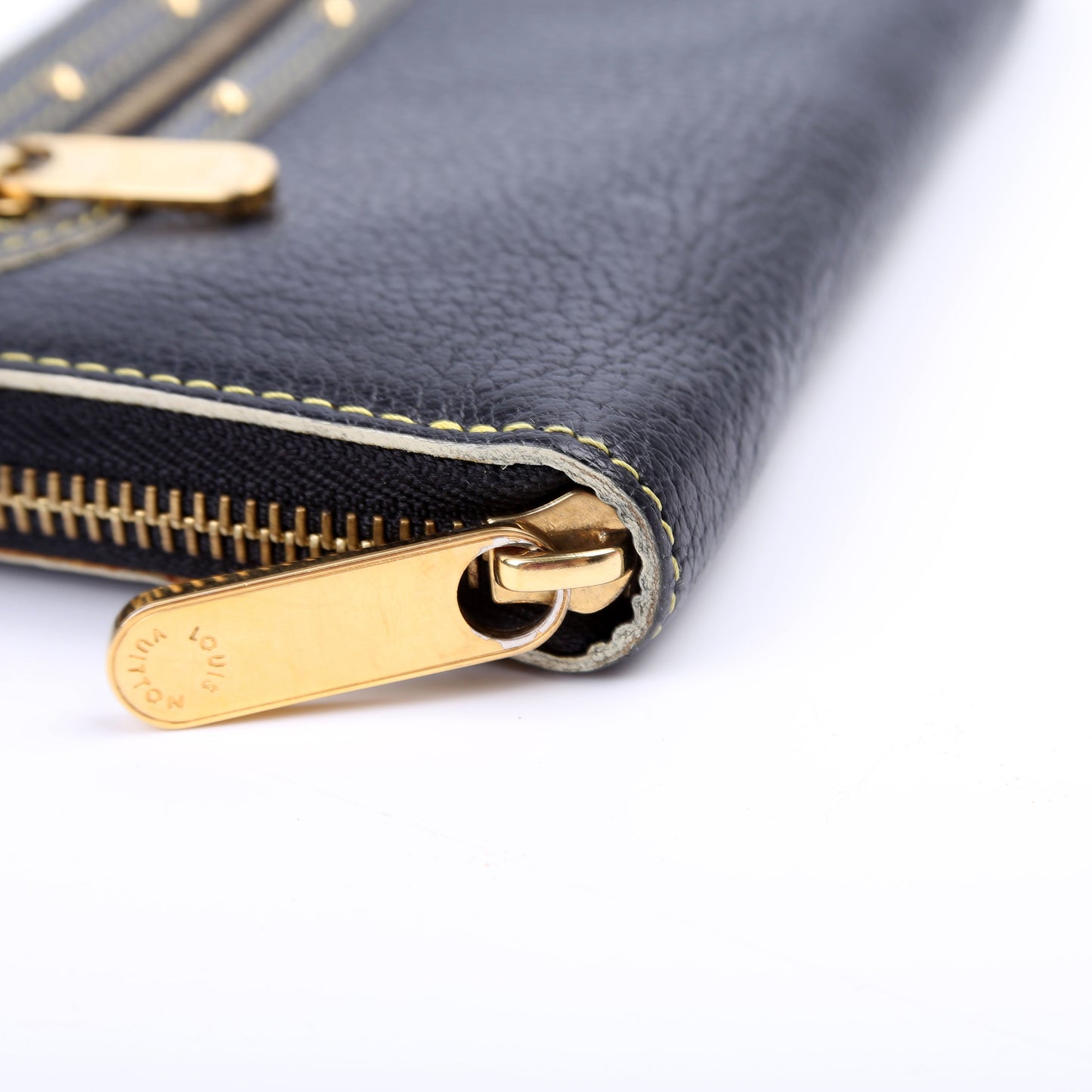 Louis-Vuitton Zippy Wallet Suhali Black