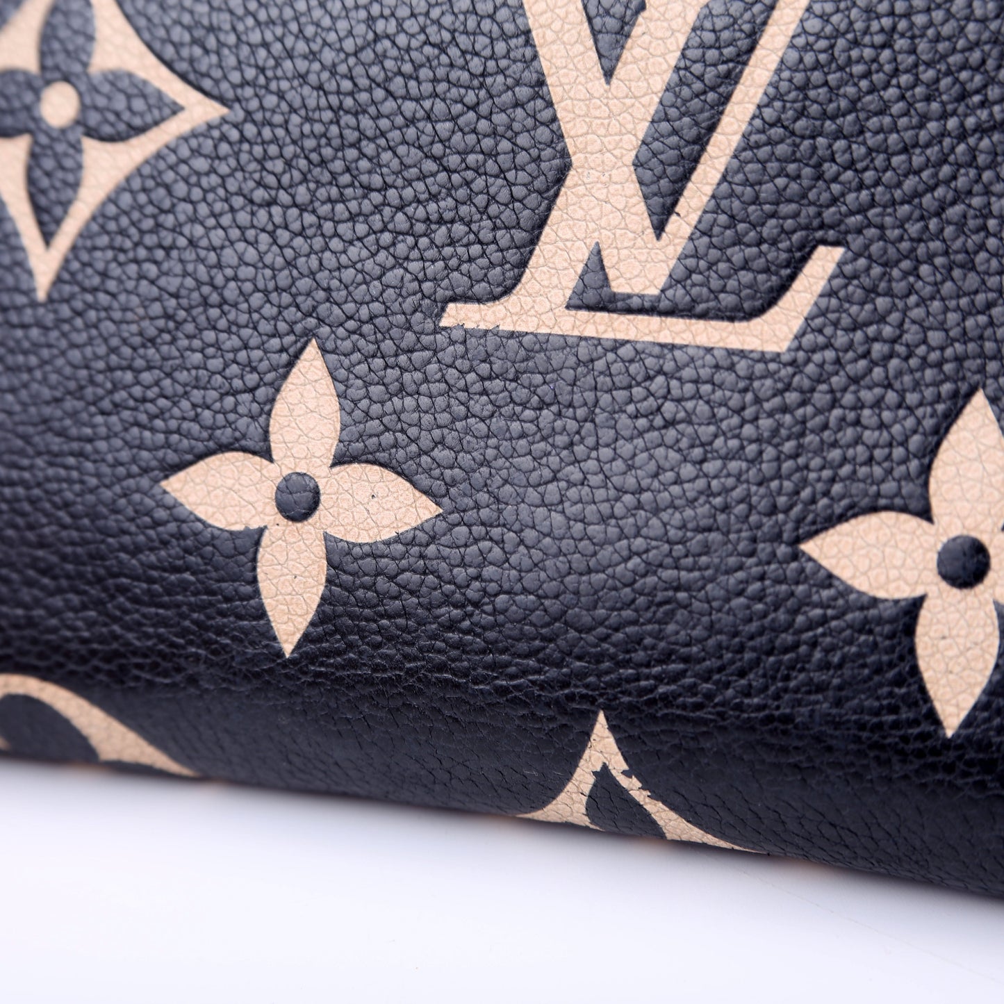 Louis-Vuitton Zippy Wallet Bicolor Empreinte Black