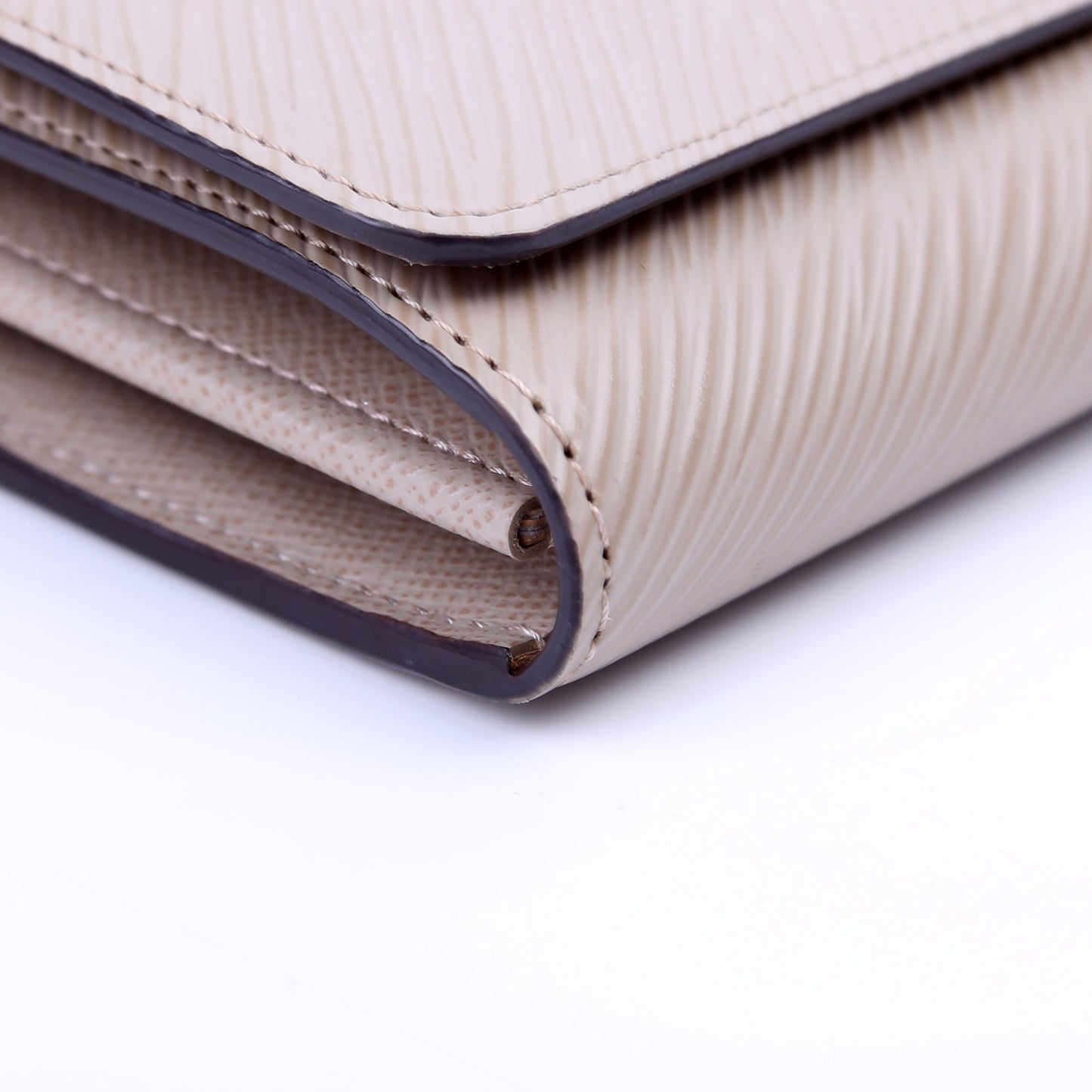 Louis-Vuitton Twist Long Wallet Epi Taupe