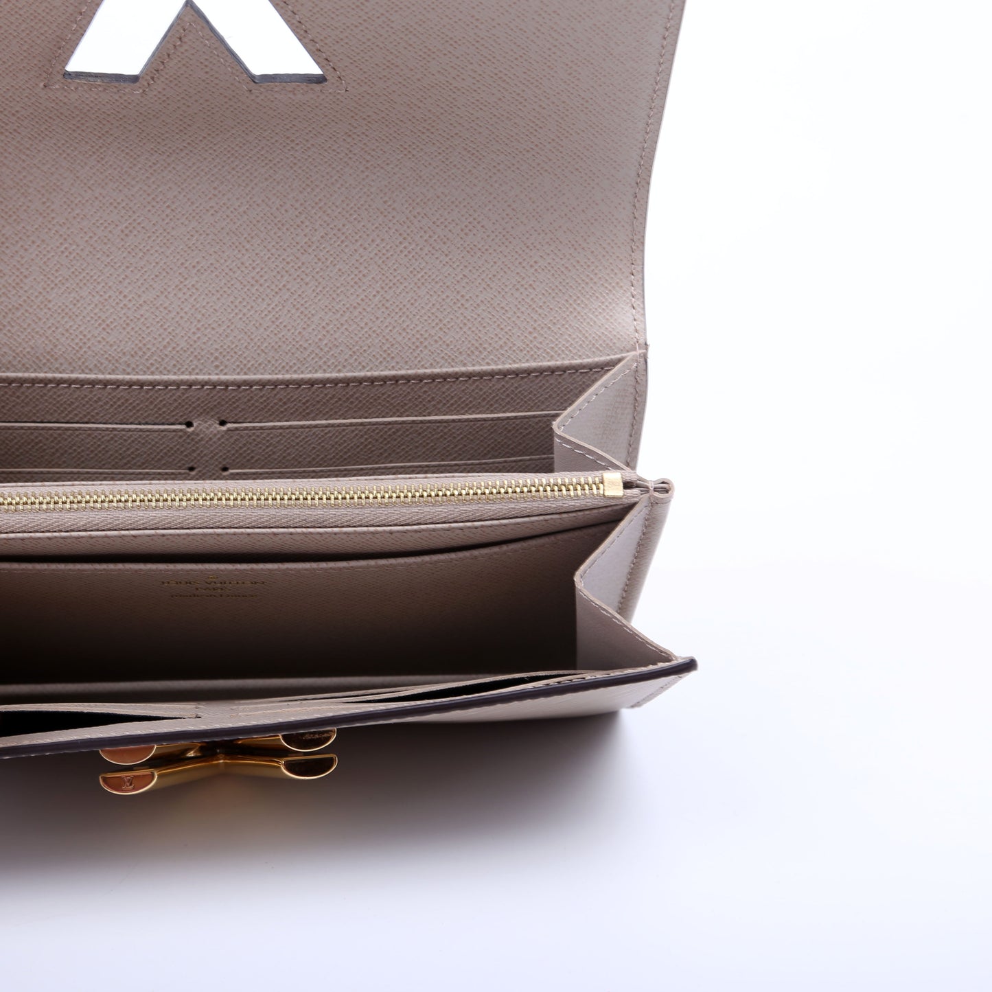 Louis-Vuitton Twist Long Wallet Epi Taupe