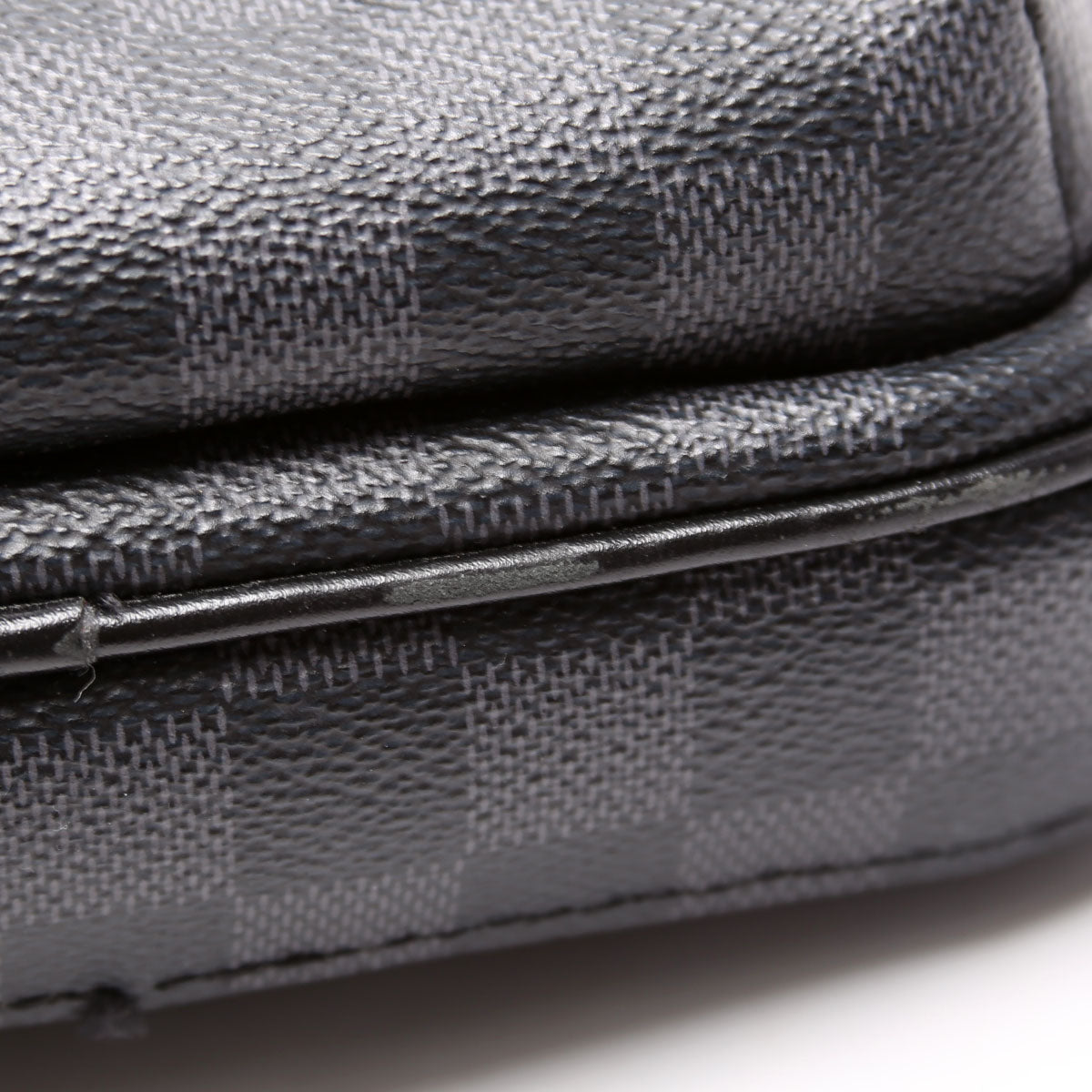Louis-Vuitton Avenue Sling NM Damier Graphite