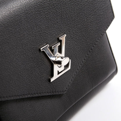 Louis-Vuitton MyLockMe Chain Bag Black