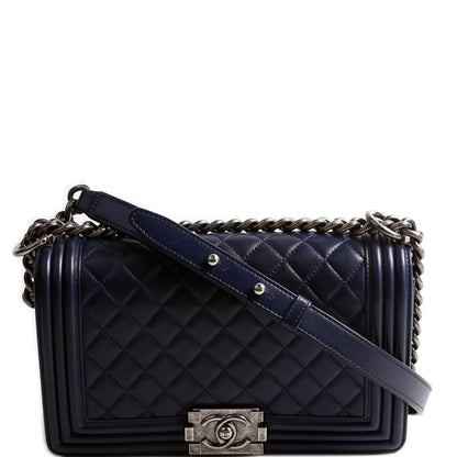 Chanel Boy Flap Medium Old Lambskin 21-25M Navy