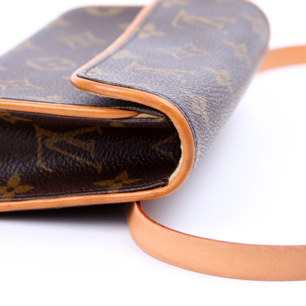 Louis-Vuitton Pochette Florentine Monogram