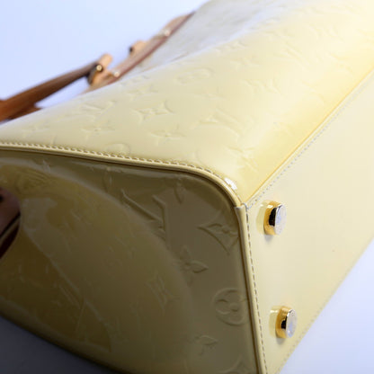 Louis-Vuitton Brea MM Vernis Yellow