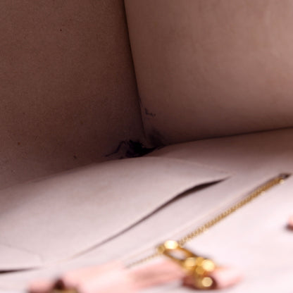 Louis-Vuitton ONTHEGO MM Bicolor Empreinte Giant Monogram Pink