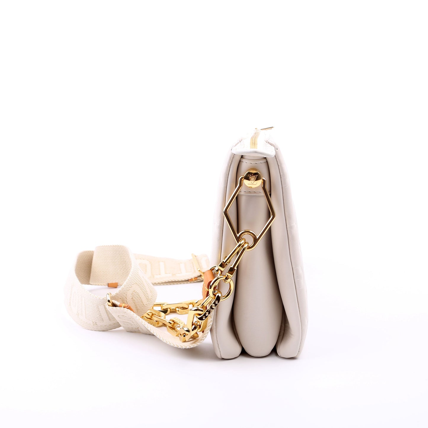 Louis-Vuitton Coussin PM Lambskin White