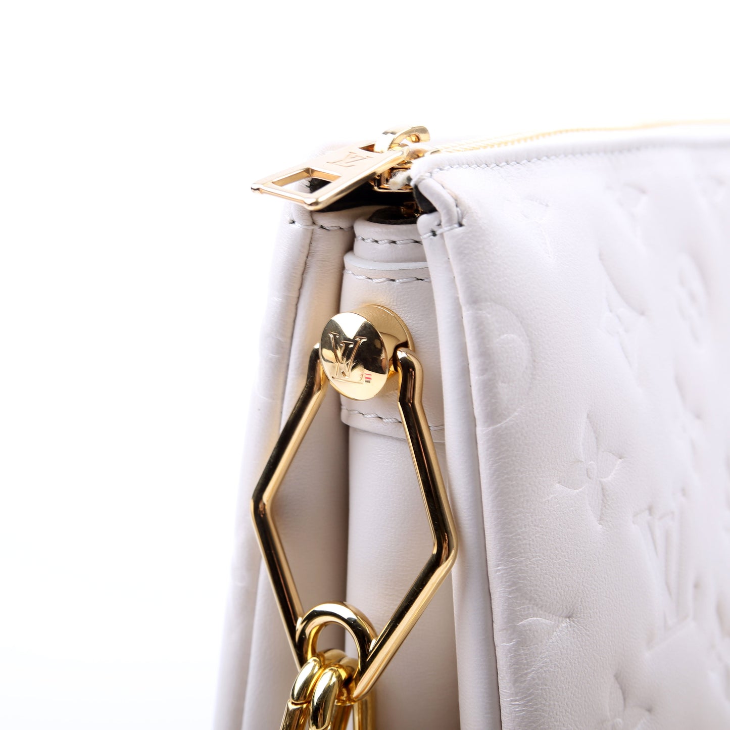 Louis-Vuitton Coussin PM Lambskin White