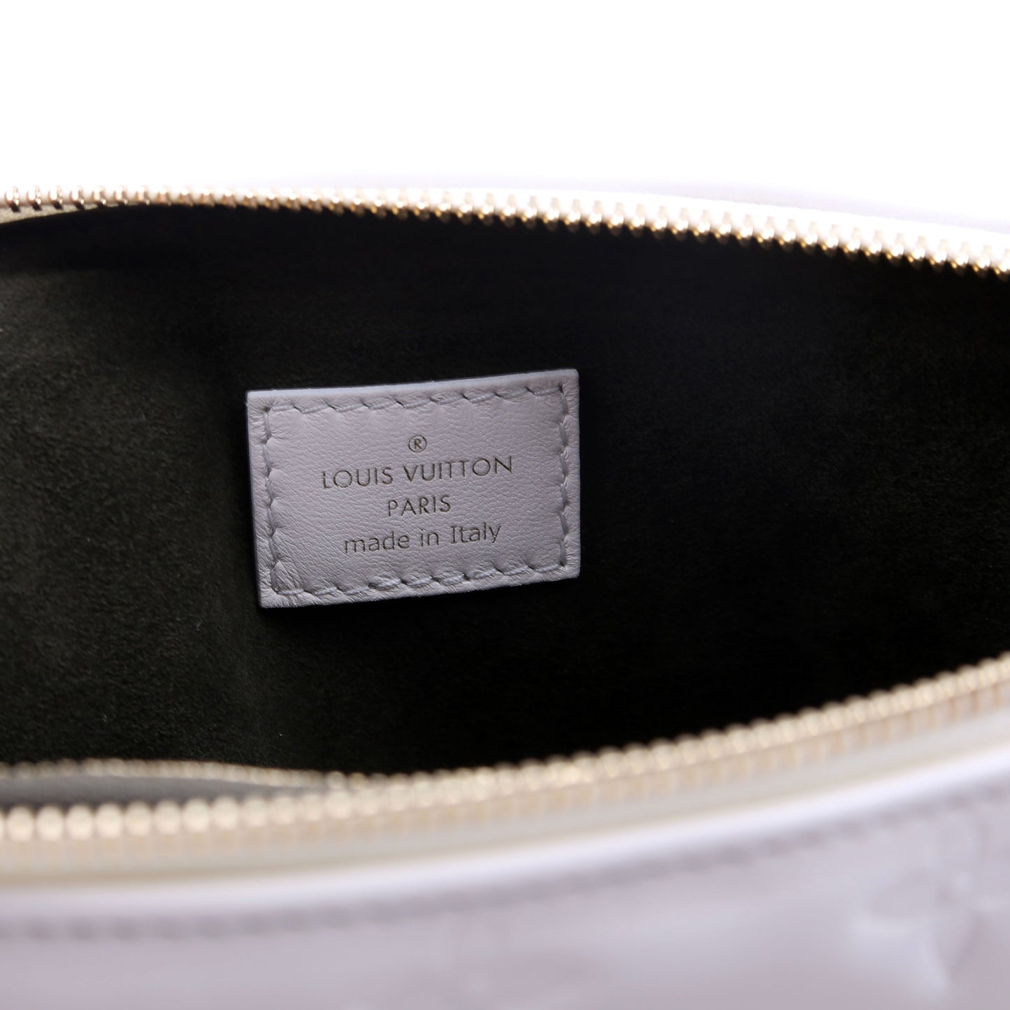 Louis-Vuitton Coussin PM Lambskin White