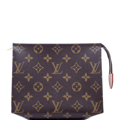 Louis-Vuitton Toiletry Pouch  Monogram Newer