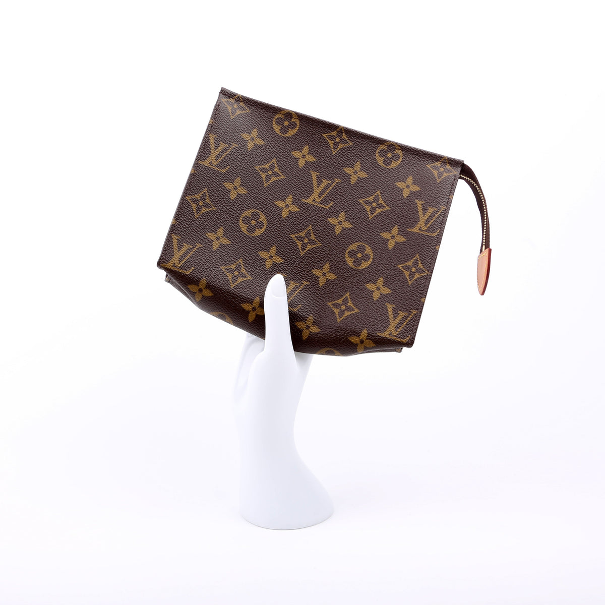 Louis-Vuitton Toiletry Pouch  Monogram Newer