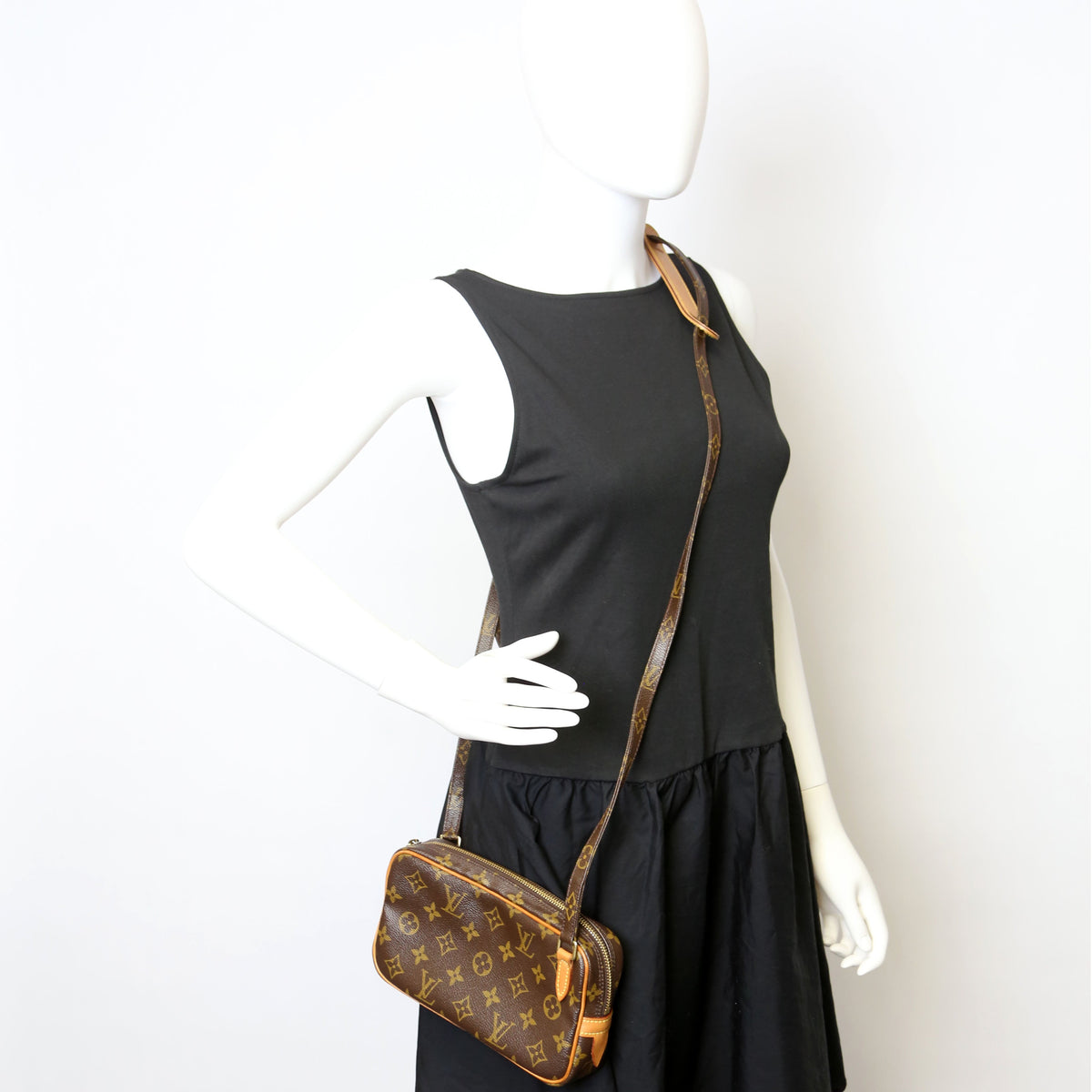Louis-Vuitton Pochette Marly Bandouliere Monogram