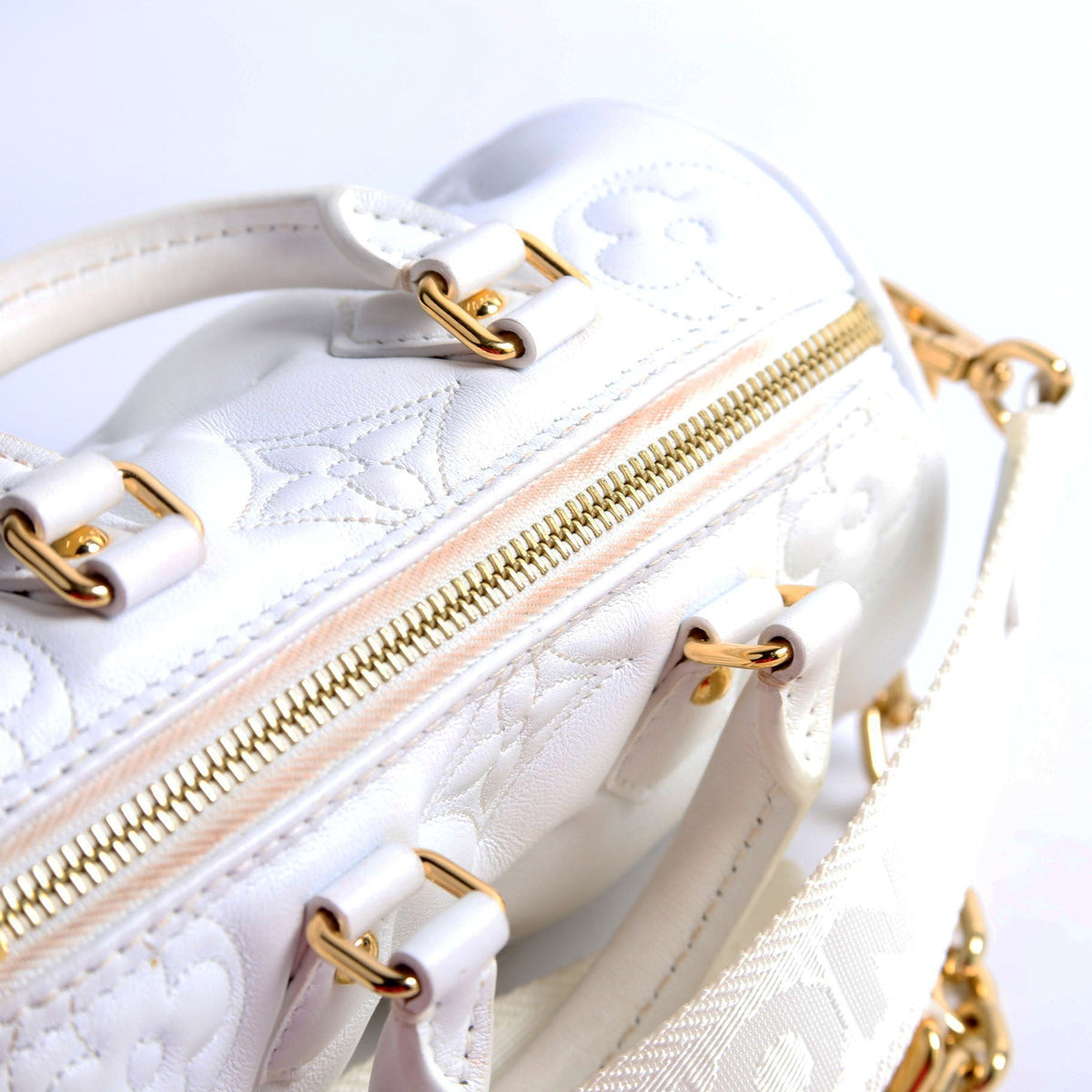 Louis-Vuitton Papillon BB Bubblegram Calfskin White